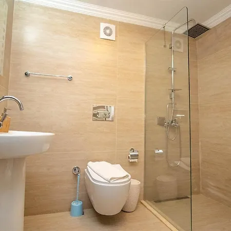 Leila Private Pool 博德鲁姆